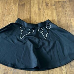 Hot topic social collision size Large blank skirt with rings and chain